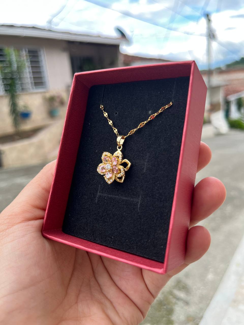 COLLAR PRINCESA MULAN+CAJA REGALO