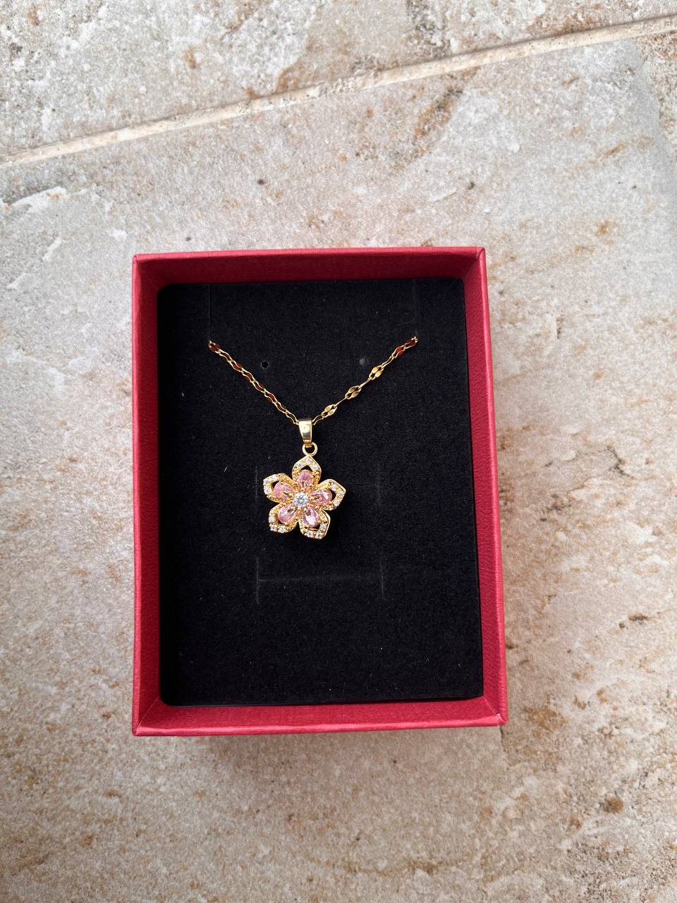 COLLAR PRINCESA MULAN+CAJA REGALO
